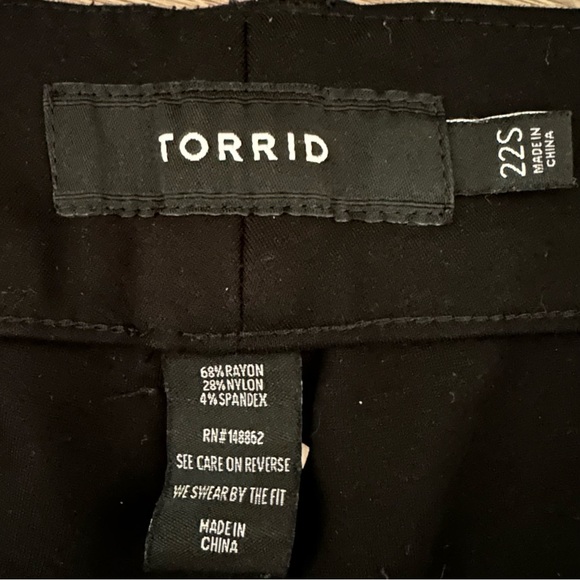 Studio Torrid Trouser Boot Studio Luxe Ponte Mid-Rise Pant Plus 22 Short Stretch - Picture 11 of 12